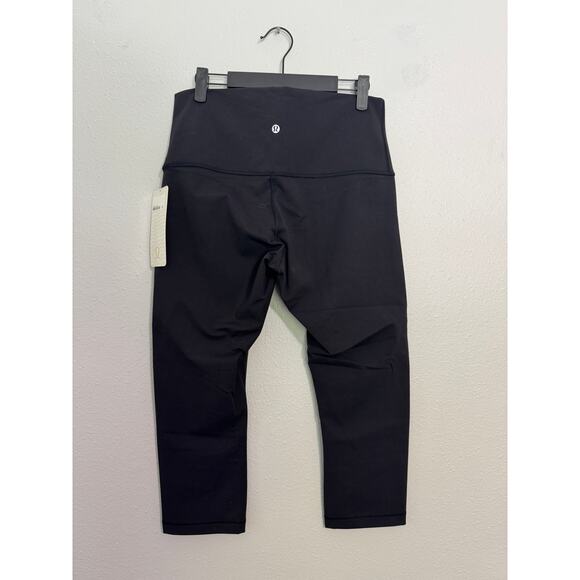 Lululemon Wunder Under Crop 12 NWT - Picture 3 of 3